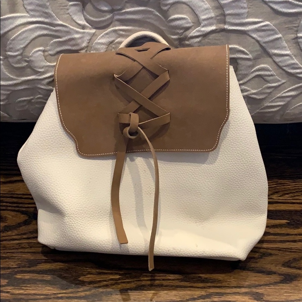 Chic Summer Backpack!